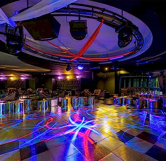  Disko Bar